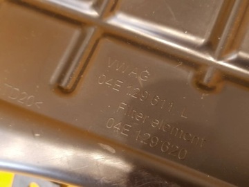 AUDI A3 8Y GOLF VIII POUZDRO FILTRU VZDUCHU 04E129611L