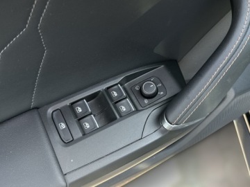 Cupra Leon II Hatchback 2.0 TSI 300KM 2022 Cupra Leon VZ CUP 2.0 TSI 300KM, El. Dach Panorami, zdjęcie 33
