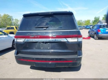 Lincoln Navigator III 2024 Lincoln Navigator Reserve 4x4, po gradobiciu 3.5 Benzyna 440KM, zdjęcie 4