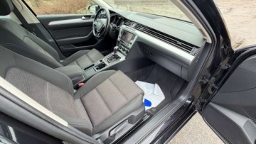 Volkswagen Passat B8 Variant 2.0 TDI BlueMotion SCR 150KM 2016 Volkswagen Passat Raty 2.0 tdi 150KM Bez adblue DSG 115tys km Duza Navi Ka, zdjęcie 34