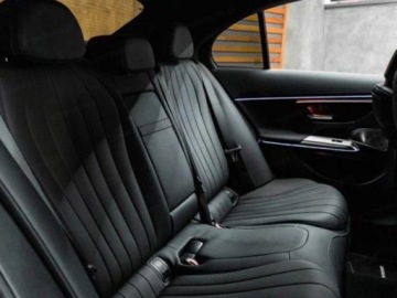 Mercedes Klasa E W214 Sedan 2.0 220d 197KM 2025 E Klasa 220 d 4-Matic AMG 2.0 (197KM) 2025, zdjęcie 15