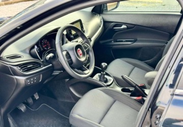 Fiat Tipo II Hatchback 1.4 T-Jet 120KM 2019 Fiat Tipo 1.4T 120KM Led Niski Przebieg klimatyzacja nowe opony 1.4 Benzyna, zdjęcie 12