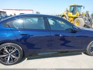 BMW Seria 5 G90-91 2025 BMW Seria 5 550E xDrive 2025 3.0l 3.0 Hybryda 483KM, zdjęcie 6