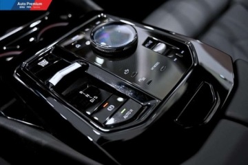 BMW Seria 5 G90-91 2025 BMW Seria 5 540d xDriveFV23Repair InclusivePakiet Sport M PROKamera Wnetrza, zdjęcie 8