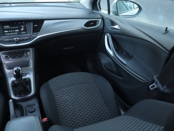 Opel Astra K Sports Tourer 1.6 CDTI 136KM 2018 Opel Astra 1.6 CDTI, Salon Polska, Serwis ASO, zdjęcie 7