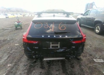 Volvo 2020 Volvo V60 Cross Country 2020, 2.0L, 4x4, T5, od ubezpieczalni 2.0 Benzyna, zdjęcie 7