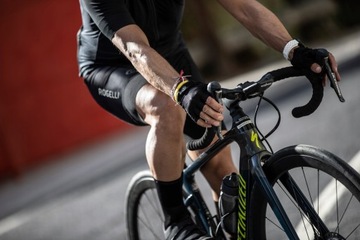 Велосипедные перчатки Rogelli CORE.