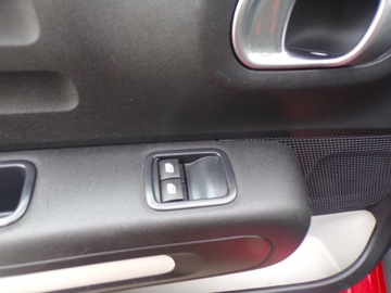 Citroen C3 III Hatchback Facelifting 1.2 PureTech 83KM 2022 CITROEN C3 1.2 BEN ZAMIANA, zdjęcie 11