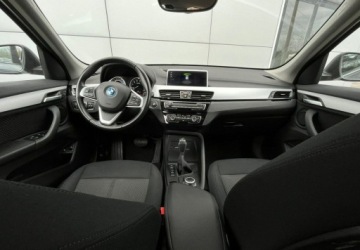 BMW X1 F48 Crossover Plug-In 1.5 25e 220KM 2021 BMW X1 xDrive Plug-In PDC Automat Led Navi Tempomat FV23 1.5, zdjęcie 16