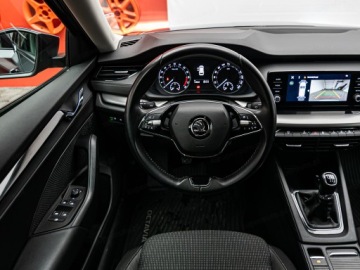 Skoda Octavia IV Kombi 2.0 TDI 115KM 2022 SKODA Octavia 2.0 TDI Ambition Combi 150KM 2022, zdjęcie 9