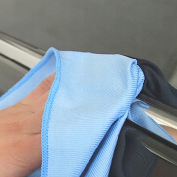 Ściereczka z mikrofibry do szyb luster 30x40cm 300gsm bez smug i zarysowań