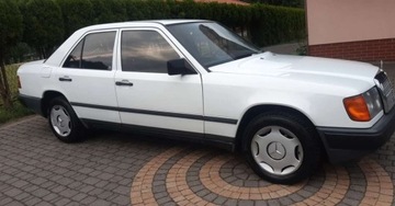 Mercedes W124 Sedan 2.0 105KM 1987 Mercedes-Benz W124 (1984-1993) Mercedes-Benz W124 (1984-1993) 2.0 Benzyna, zdjęcie 22