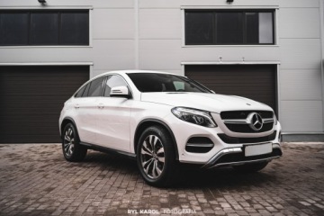 Mercedes GLE W166/C292 SUV 3.0 350d 258KM 2017 MERCEDES-BENZ GLE (W166) 350D 4MATIC 9G-TRONIC Exclusive, zdjęcie 2