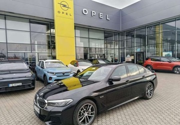 BMW Seria 5 G30-G31 2022 BMW Seria 5 Salon Polska 292KM Xdrive Mpakiet 2.0 Hybryda Plug-in 204KM