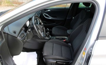 Opel Astra K Sports Tourer 1.6 CDTI 136KM 2019 Opel Astra 1.6 136KM Wyposazony Zadbany Oszczedny 1.6 Diesel 136KM, zdjęcie 14