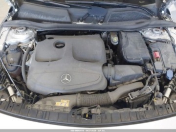 Mercedes GLA I 2019 Mercedes-Benz GLA 2019 MERCEDES-BENZ GLA 250 4MATIC 2.0 Benzyna 208KM, zdjęcie 9
