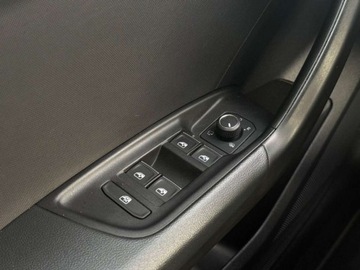 Audi A1 II 1.5 35 TFSI 150KM 2021 Audi A1 Sportback Ambiente czujniki przod i tyl klimatyzacja 2 strefowa, zdjęcie 14