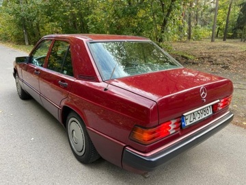 Mercedes 190 1.8 i 109KM 1993 Mercedes-Benz W201 (190) Mercedes Benz 190 1.8 Super Stan 1.8 Benzyna 109KM, zdjęcie 6