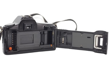 CANON EOS 1000 (корпус) – надежный аналог за небольшие деньги