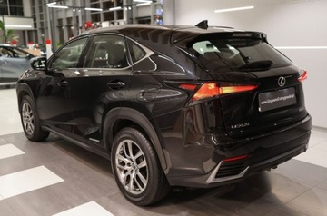 Lexus NX I SUV Facelifting 300h 197KM 2021 Lexus NX 300h Optimum AWD 2.5 Hybryda 197KM, zdjęcie 3