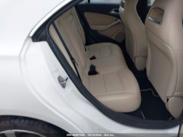 Mercedes CLA C118/X118 2019 Mercedes-Benz CLA 2019r. 250, 2.0l., od ubezpieczalni 2.0 Benzyna 208KM, zdjęcie 9