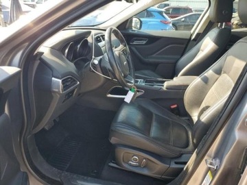 Jaguar F-Pace 2020 Jaguar F-Pace Jaguar F-Pace Prestige 4x4, od ubezpieczalni 2.0 Benzyna, zdjęcie 8