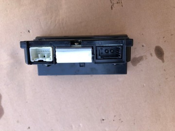 DISPLEJ OBRAZOVKA VOLVO C70 II 06-09 31268052