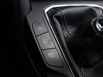 Ford Focus III Hatchback 5d facelifting 1.0 EcoBoost 125KM 2018 Ford Focus 1.0 EcoBoost, Salon Polska, Navi, zdjęcie 12