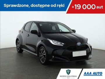 Toyota Yaris IV Hatchback 1.5 Hybrid Dynamic Force 116KM 2022 Toyota Yaris 1.5 VVT-i Hybrid, Salon Polska