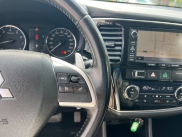 Mitsubishi Outlander III 2015 Mitsubishi Outlander 2.0 147 Koni Automat 7-miejsc Klimatyzacja Nawigacja, zdjęcie 20