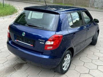 Skoda Fabia II Hatchback Facelifting 1.2 HTP 60KM 2011 Škoda Fabia Skoda Fabia Lift Benzyna Klima, zdjęcie 5