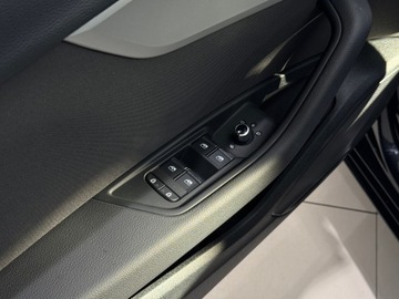 Audi A4 B9 Limousine Facelifting 2.0 35 TFSI 150KM 2023 Audi A4 Limousine 35 TFSI S Line / 1 właściciel /, zdjęcie 18