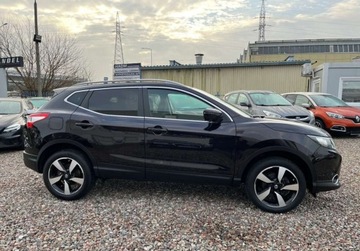 Nissan Qashqai II Crossover 1.6 dCi 130KM 2016 Nissan Qashqai panorama, kamera cofania, nawigacja 1.6 Diesel 130KM, zdjęcie 2