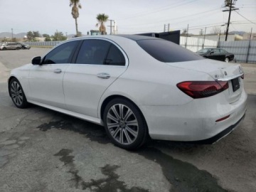 Mercedes Klasa E W213 2022 Mercedes-Benz Klasa E 350 2022 2.0l 2.0 Benzyna 255KM, zdjęcie 1