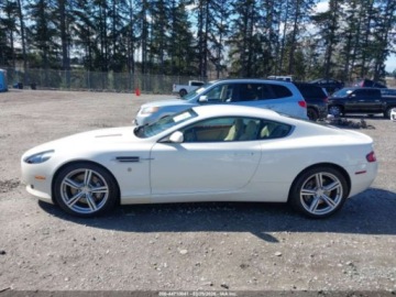 Aston Martin DB9 Coupe 5.9 i V12 48V 450KM 2007 Aston Martin DB9 2007r., 5.9L 5.9 Benzyna 450KM, zdjęcie 5