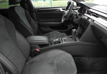 Volkswagen Arteon Fastback Facelifting 2.0 TSI 190KM 2021 Volkswagen Arteon 2.0 TSI 190KM R-Line DSG, Podgrzewane Fotele, Tempomat A, zdjęcie 9