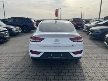 Hyundai i30 III 2023 Hyundai i30 Fast back Kliamtronik Podgrzewanie LED, zdjęcie 4