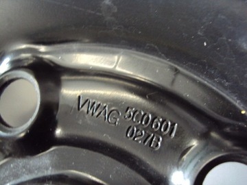 КЛЮЧ РЫЧАГ ЗАПАСНОГО КОЛЕСА VW BEETLE 5C 2010-