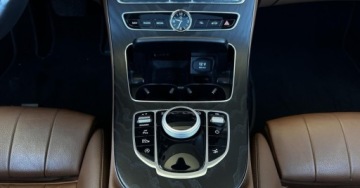 Mercedes Klasa E W213 Cabrio 2.0 200 184KM 2017 Mercedes-Benz Klasa E Salon PL Kamera Czujniki Burmester Pamiec foteli FV, zdjęcie 18