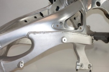 YAMAHA R6 RJ01 RJ03 98-02 РАМА С ДОКУМЕНТАМИ 1999