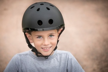 HORNIT kask dziecięcy BLACK M 53-58cm dla dzieci