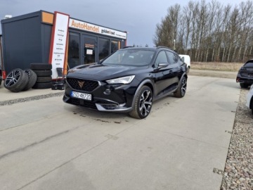 Cupra Formentor Crossover 1.5 TSI 150KM 2022 Cupra Formentor 1,5 tsi 150KM navi kamera alu grz.kierownica digital zarej