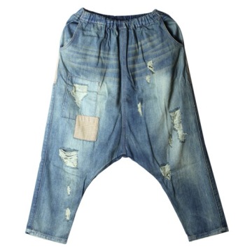 Брюки женские - шаровары - носят с дырками.