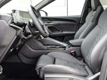 Audi Q5 II SUV Facelifting 2.0 40 TDI 204KM 2026 2.0 TDI quattro S line (204 KM) Kamery obserwujące otoczenie 3D i 360°, zdjęcie 3