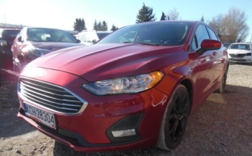 Ford Fusion 2020 Ford Fusion 2020r, 1.5 Benzyna. Uszkodzone prawy bok. Jezdzi. 1.5 Benzyna, zdjęcie 1
