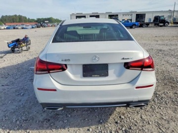 Mercedes Klasa A W177/V177 Sedan 2.0 220 190KM 2020 Mercedes-Benz Klasa A 2020 MERCEDES-BENZ A 220 4MATIC 2.0 Benzyna 190KM, zdjęcie 6