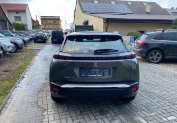 Peugeot 2008 II SUV 1.2 PureTech 100KM 2020 Peugeot 2008 PEUGEOT 2008 1.2 Benzyna 101KM, zdjęcie 4