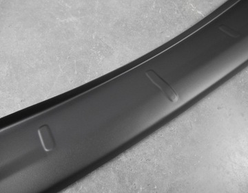 Накладка на бампер Dacia Duster 2018+