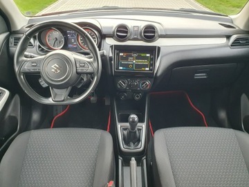 Suzuki Swift VI Hatchback Facelifting 1.2 DualJet SHVS 83KM 2021 Suzuki Swift 1.2 Benzyna 82KM 2021r Ledy Kamera, zdjęcie 29