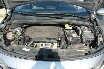 Peugeot 2008 I SUV Facelifting 1.2 PureTech 110KM 2018 Peugeot 2008 ROK 2018 POJ 1199 110 KM, zdjęcie 12